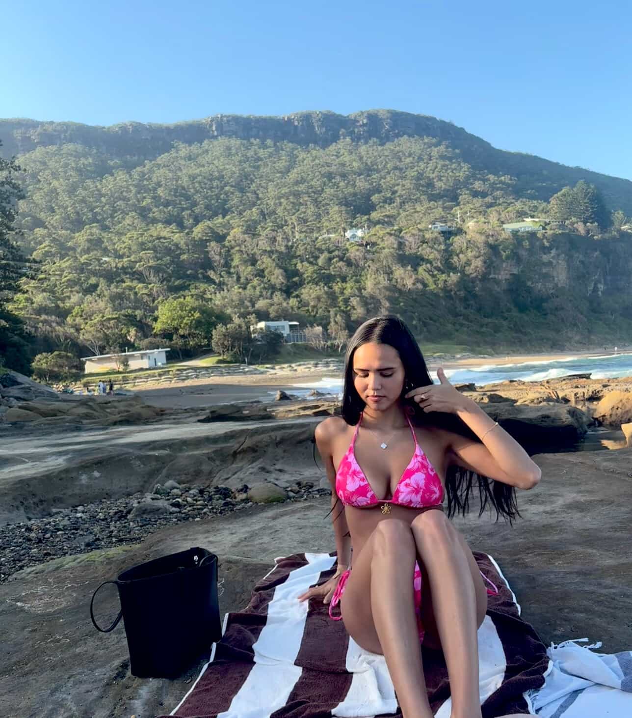 Isla Flora - Rose Red